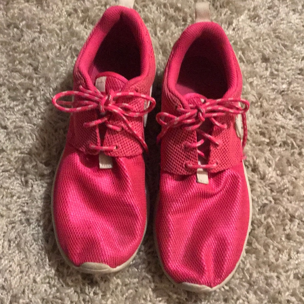 Nike Roshe sneakers